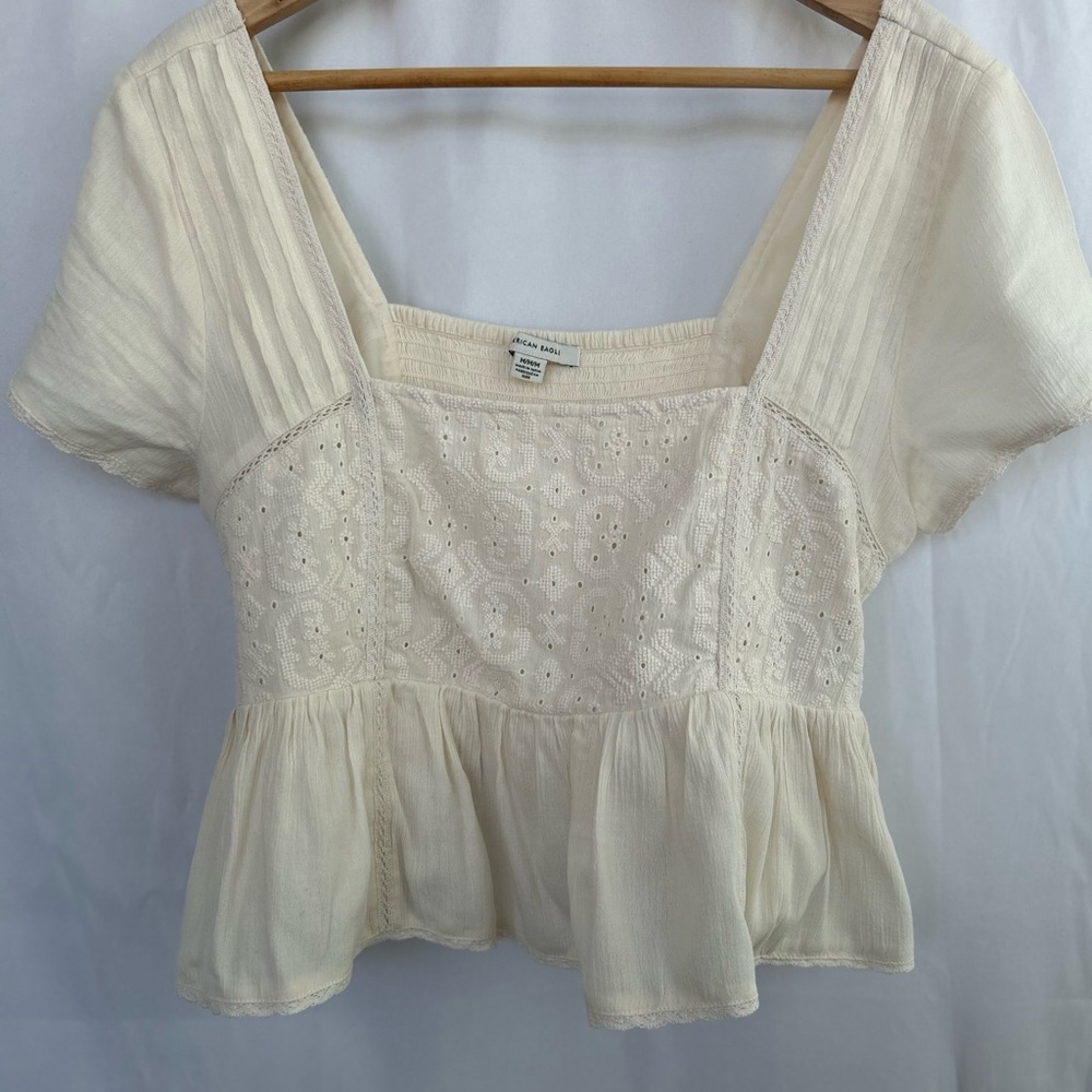 American Eagle Cropped Boho Eyelet Ruffle Top Women's Medium Cream Beach Summer - Picture 4 of 14